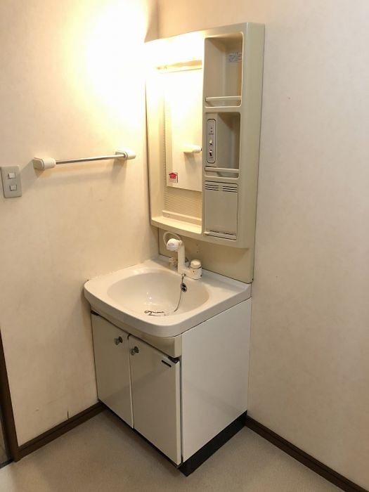 ファミール三笠 洗面所