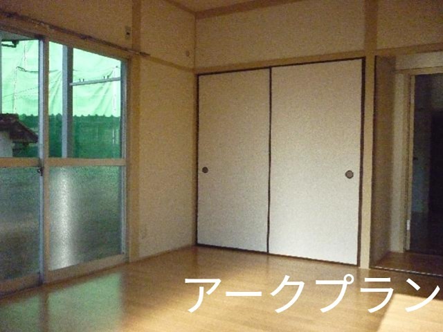 にしみ参番館 ベッドルーム