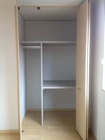 バリュージュ新町　B棟 収納
