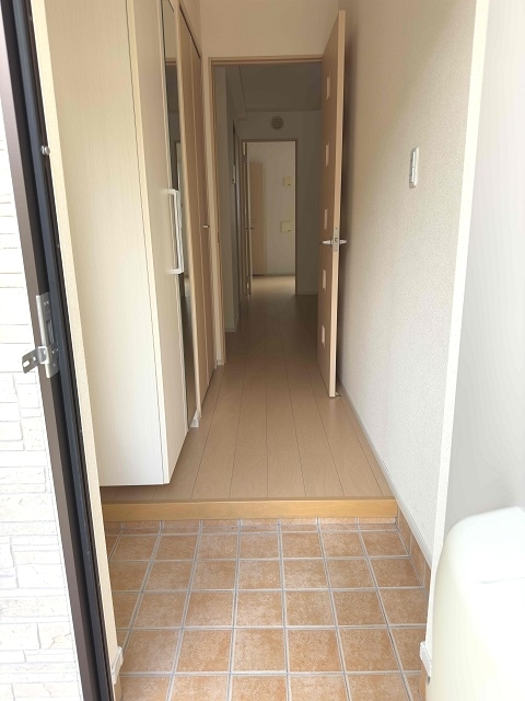 サンビレッジ　和 玄関