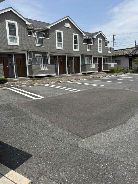 クラール・フリーデ 駐車場