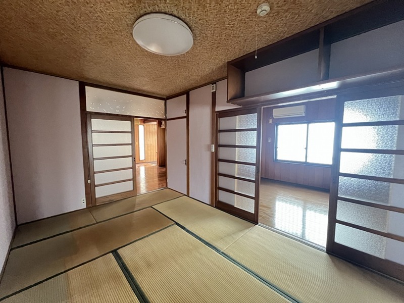 味村アパート ベッドルーム