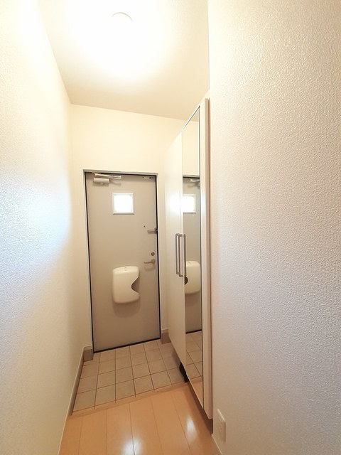 サン・ユイットＡ 玄関