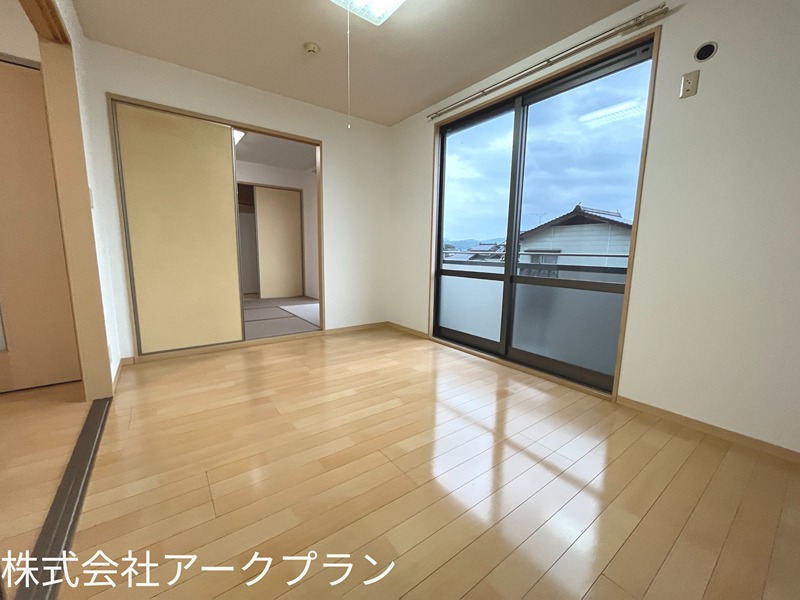 バリュージュ新町　B棟 リビング
