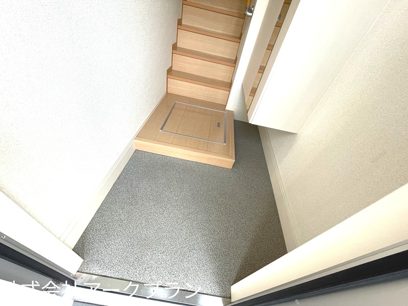 D-room桜　A棟 玄関
