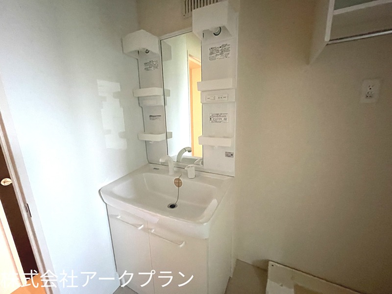 D-room桜　A棟 洗面所