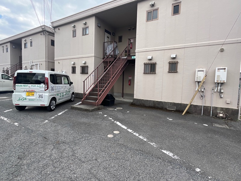 ハイツ南 駐車場