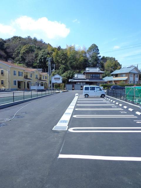 カサ　ファヴォリート 駐車場