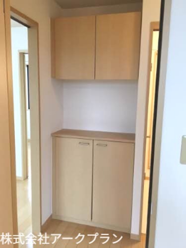 バリュージュ新町　A棟 収納