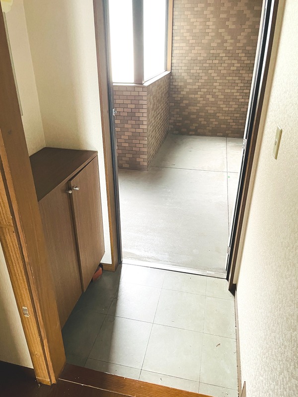 エンブレム麻里布Ⅱ 玄関