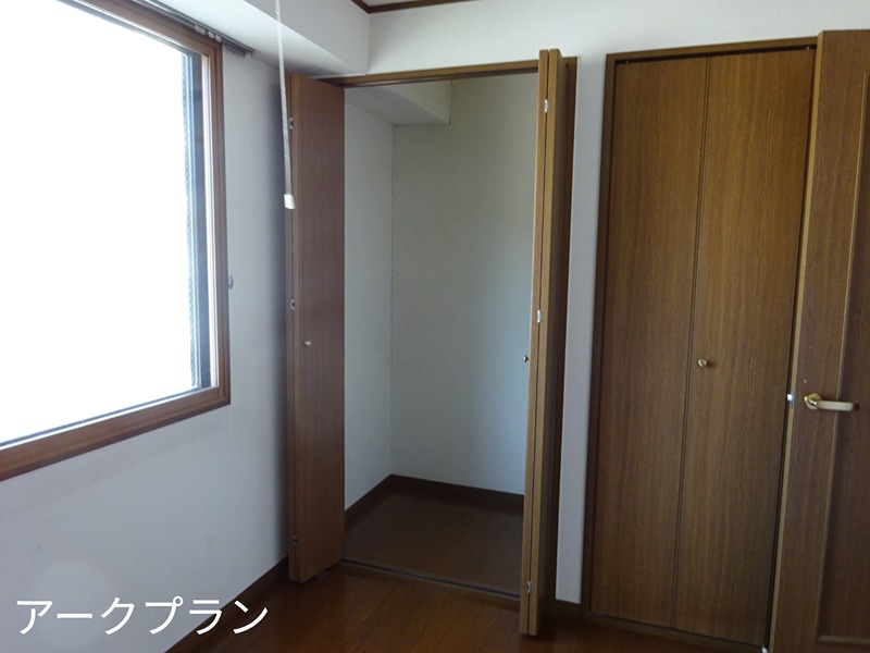 エンブレム麻里布Ⅱ 収納