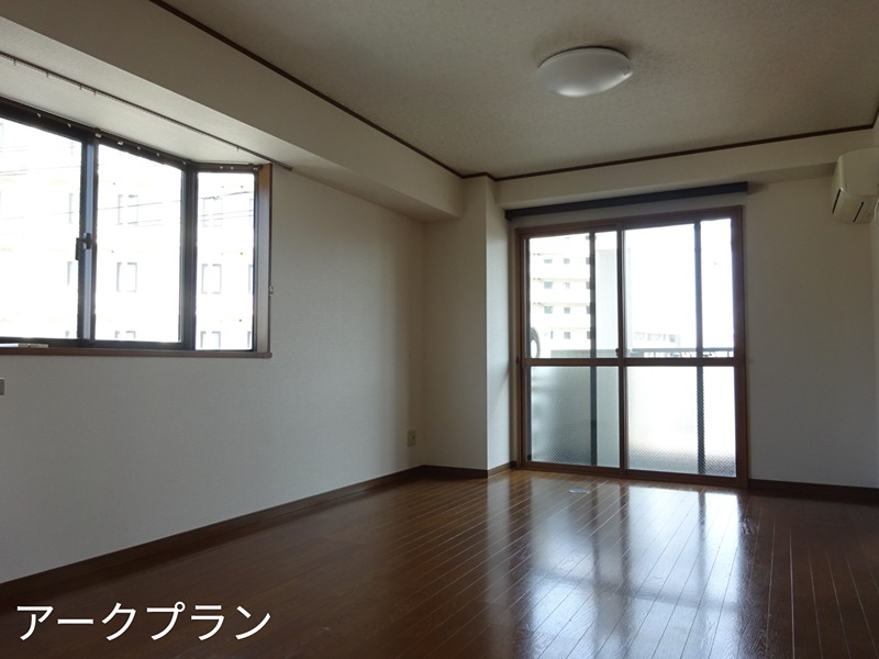 エンブレム麻里布Ⅱ ベッドルーム