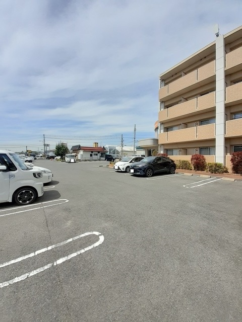 プラシード・ボスコ 駐車場