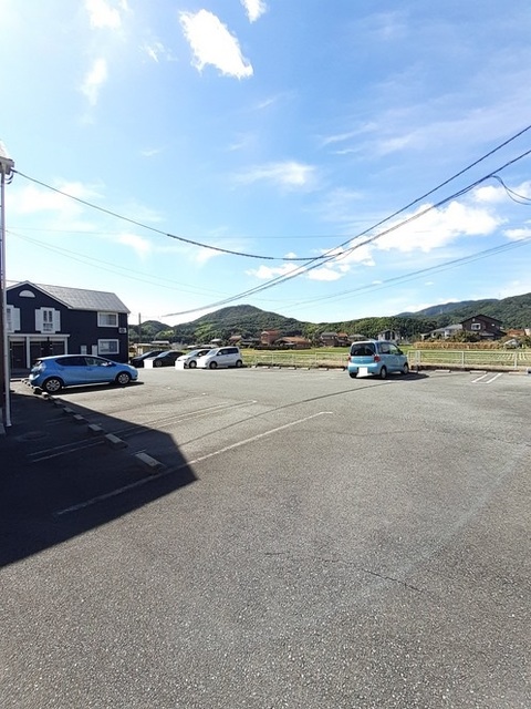 ＭｅｒｕＲｏｓｅ　Ⅰ 駐車場