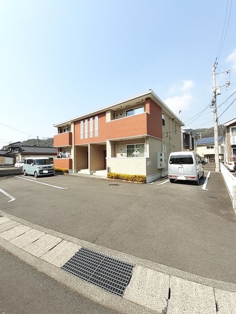 アンシャンテ 駐車場