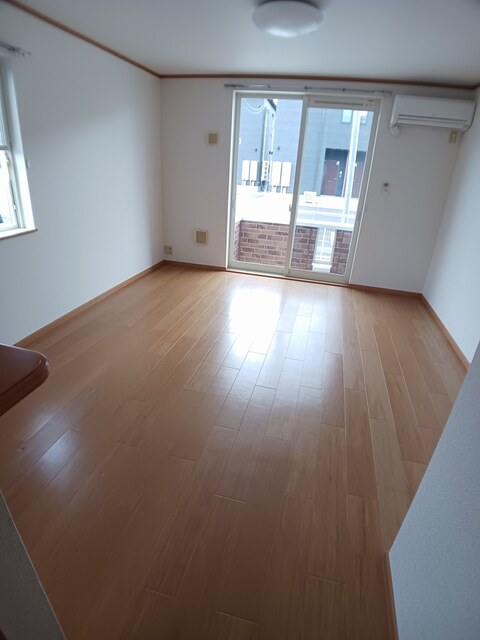 ファミールケイ　Ｄ リビング