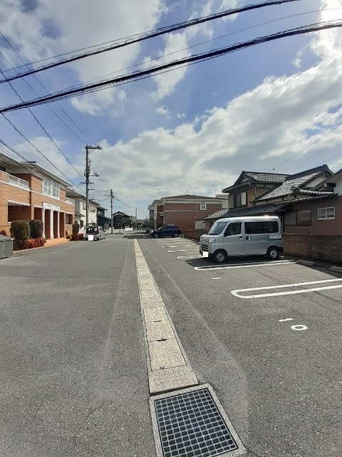 サンセールＡ 駐車場