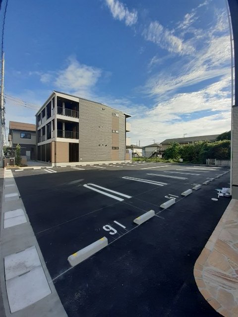 フィオーレ降松Ｍ＆Ｓ 駐車場