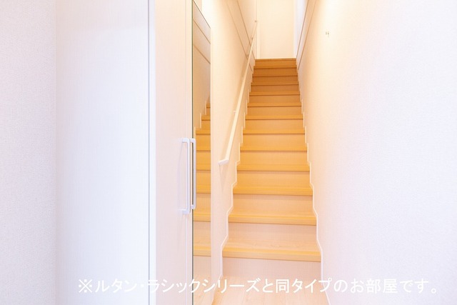 ラ・カサ・デ　Ｎ 玄関