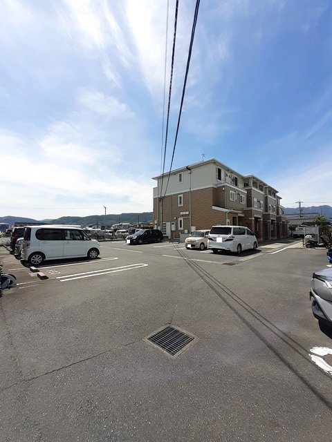 アンジェリークガーデン 駐車場