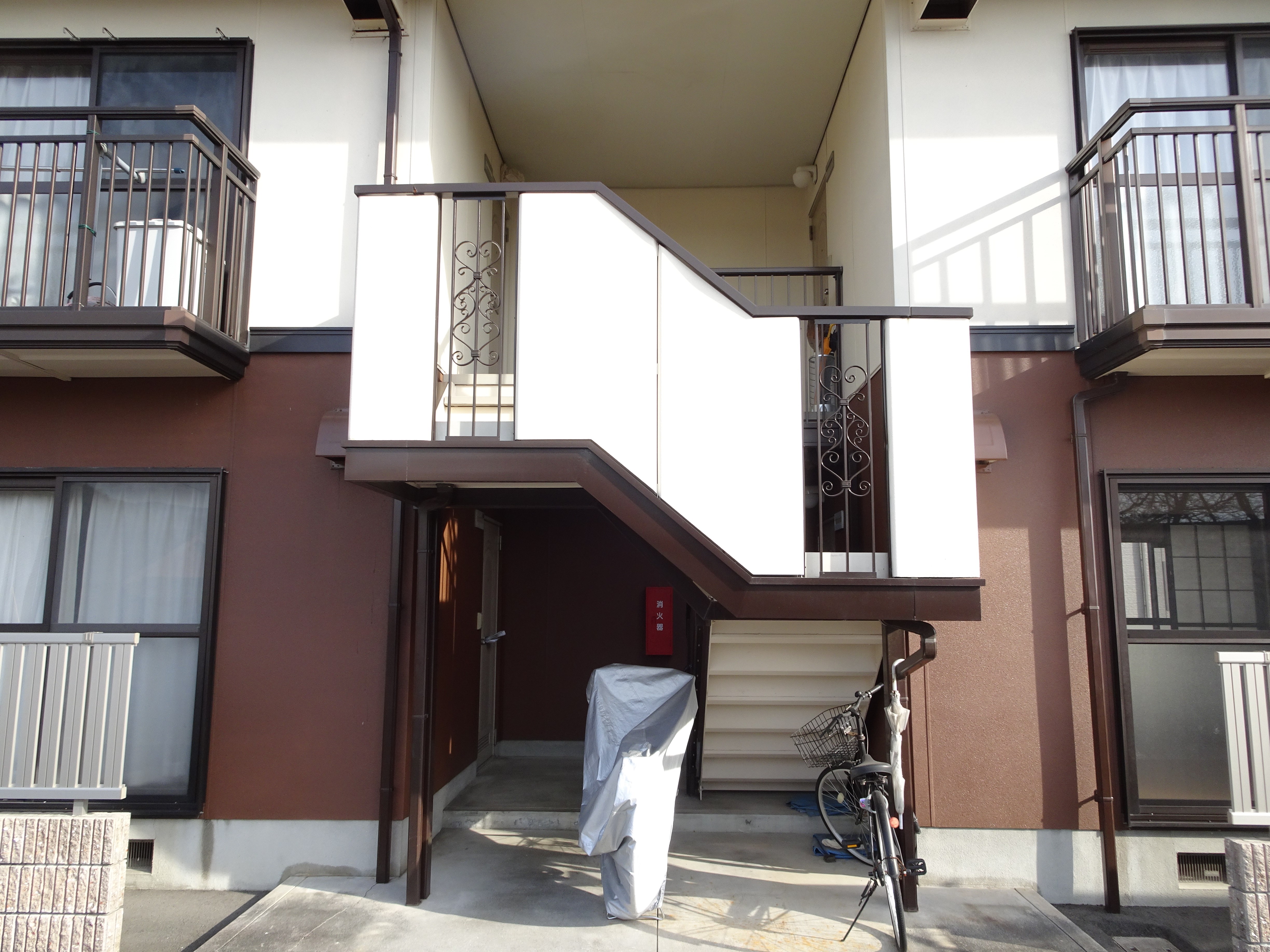 ロジュマン新町A棟 エントランス