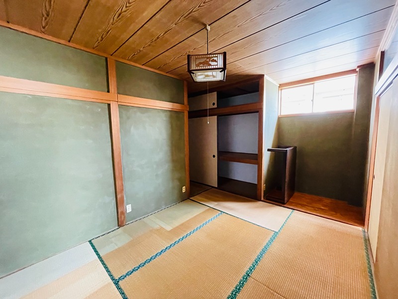昭和町店舗付き住宅 収納
