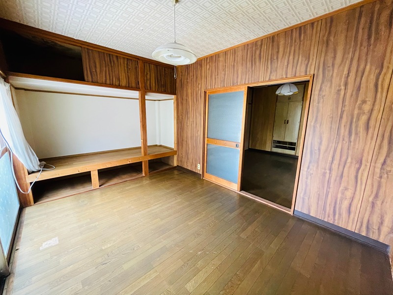 昭和町店舗付き住宅 収納