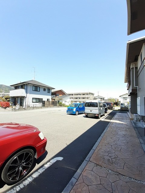 ルミノッサＡ 駐車場
