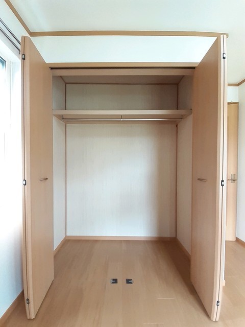 ヴィラ　ミニョン　Ａ 収納