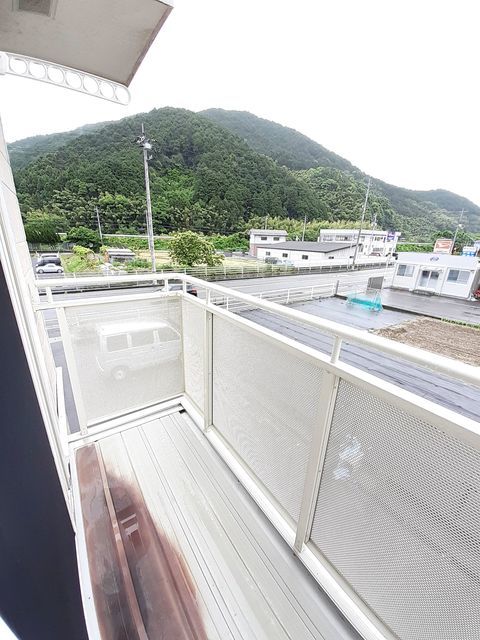 ヴィラ　ミニョン　Ａ ベランダ