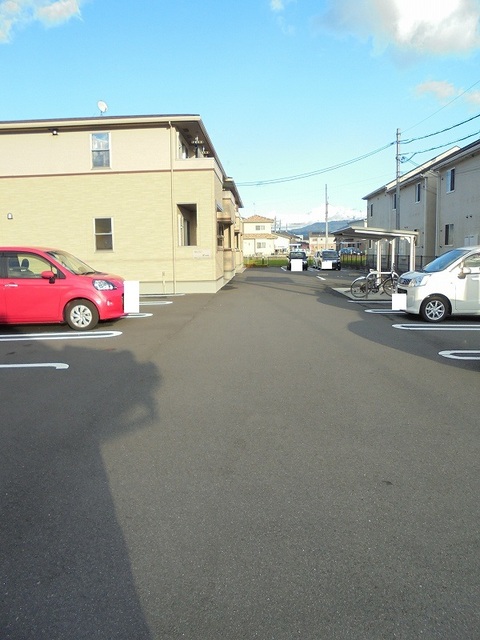 サニーコッティＡ 駐車場