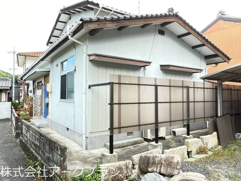 川西貸家(東室) 外観