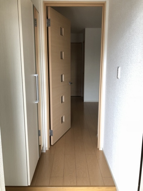 サン・ユイットＡ 玄関