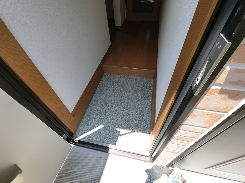 モンパルナス 玄関