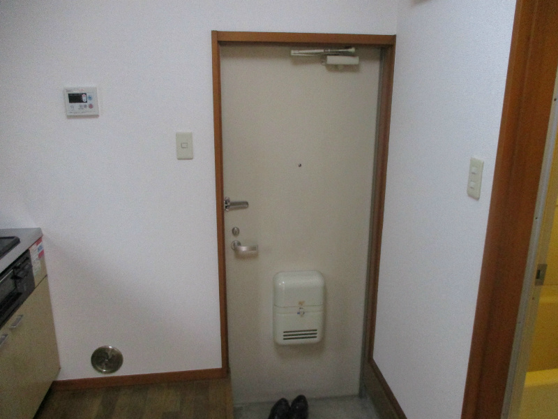 コーポナガシマ 玄関