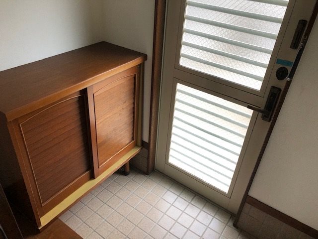 公郷町6丁目戸建 玄関