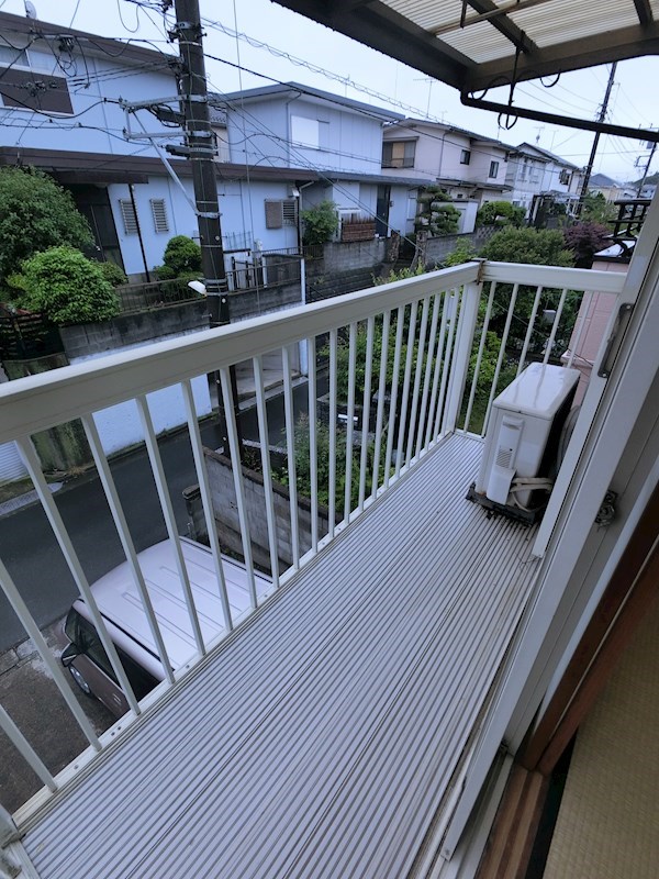 公郷町6丁目戸建 ベランダ