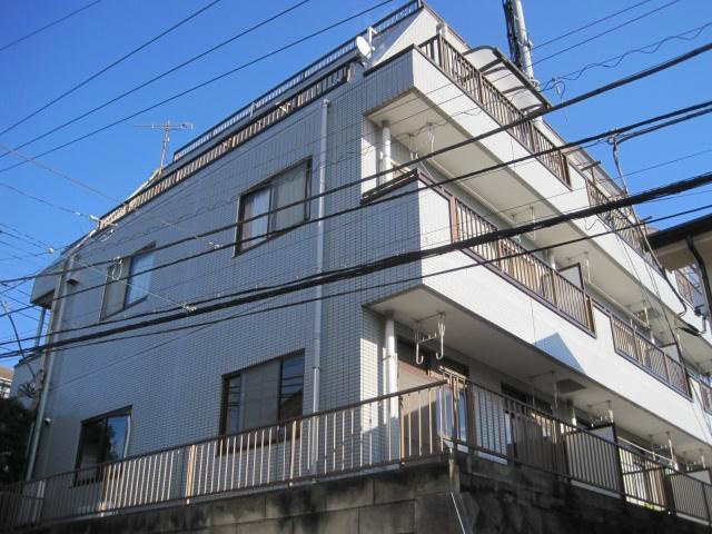 サンヒルズ 301号室 外観