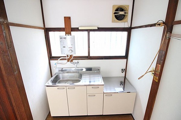 丸武荘 キッチン