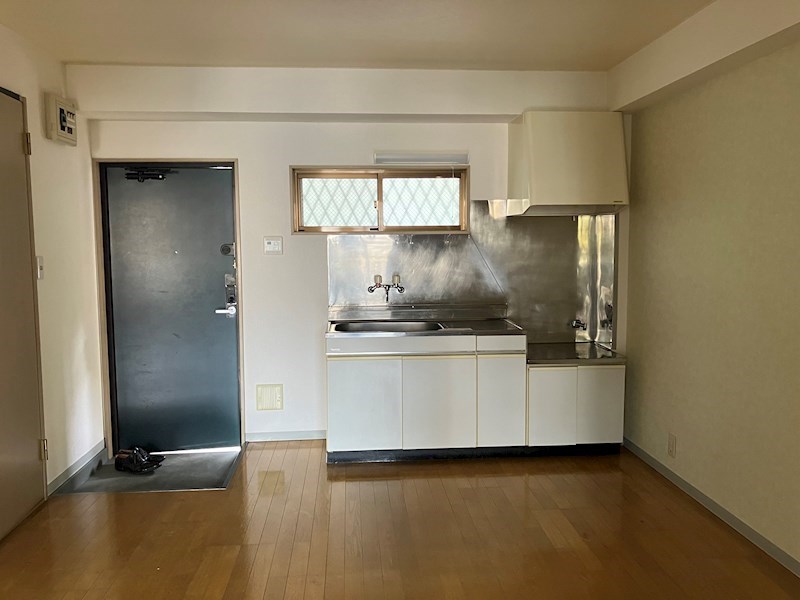 メゾンルピナス 玄関