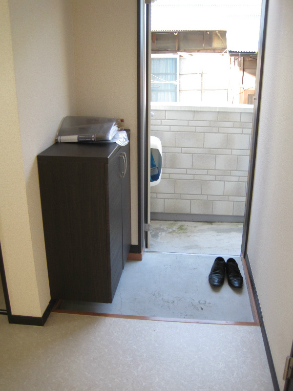 ビレッジ・うわまち 玄関