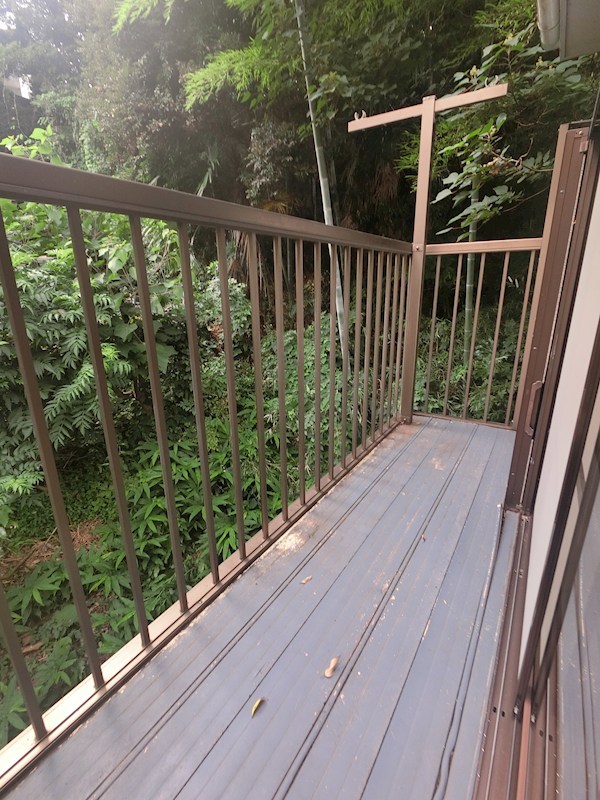 鴨居2丁目戸建 ベランダ