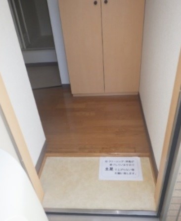 グレースパレス 玄関