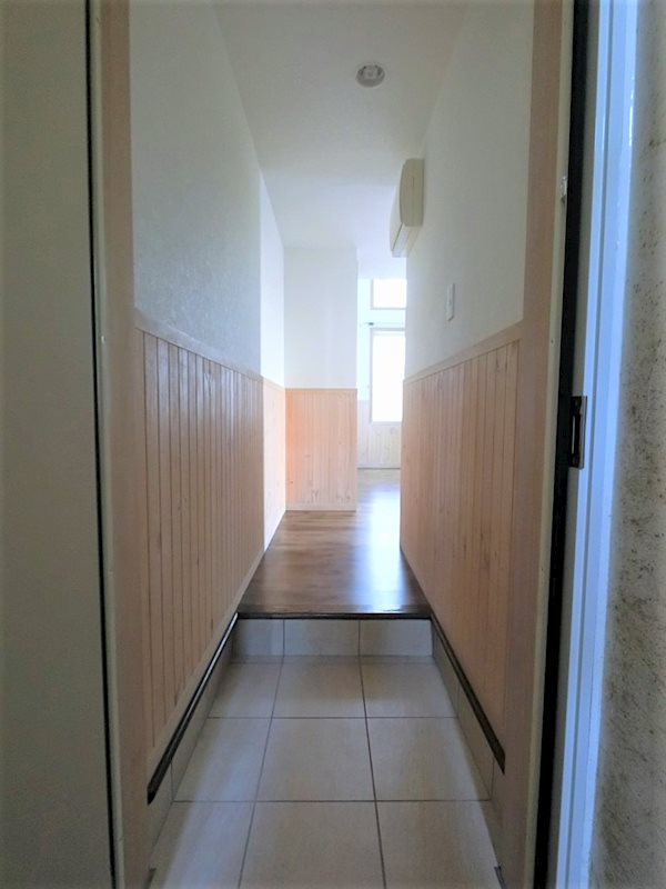 プリマ十五番館 玄関