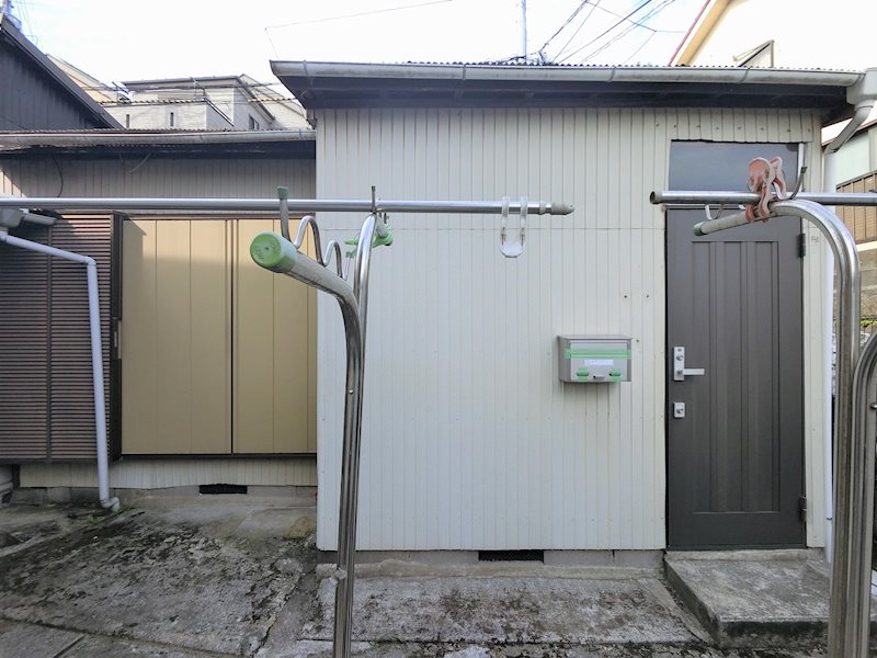 上町大井貸家（2軒長屋） ベランダ