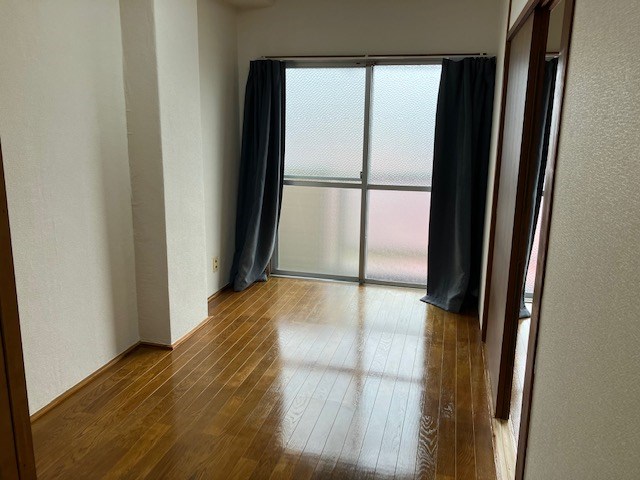 奥山ビル 玄関