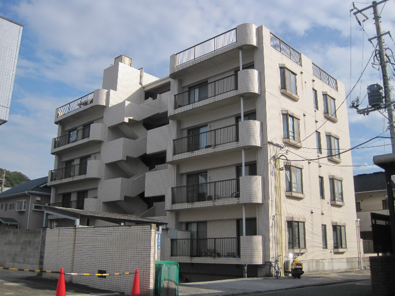 アルファメゾン 205号室 外観