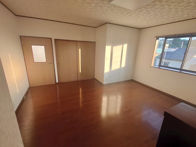 小林ビル リビング