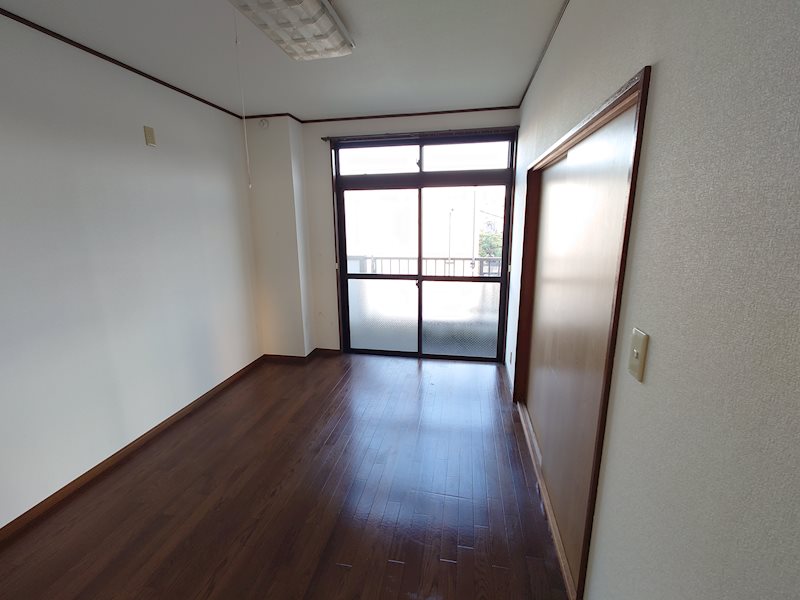 小林ビル ベッドルーム