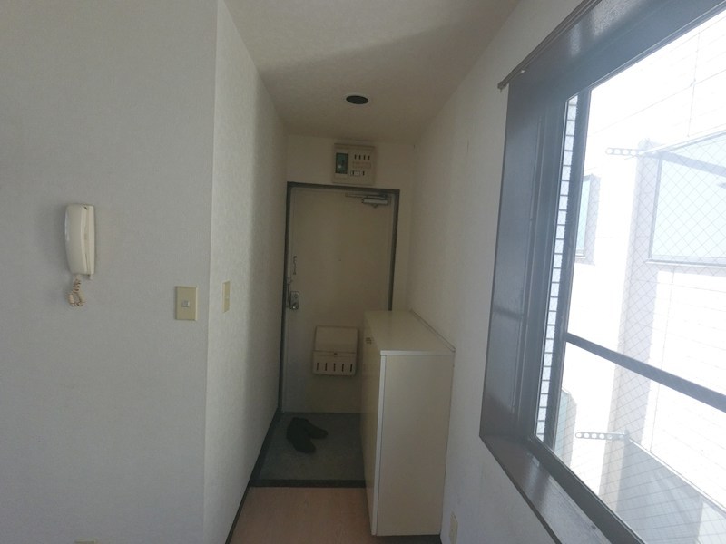 房総ハイツ 玄関